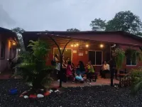 The Jungle Vacation Home Các khách sạn ở 