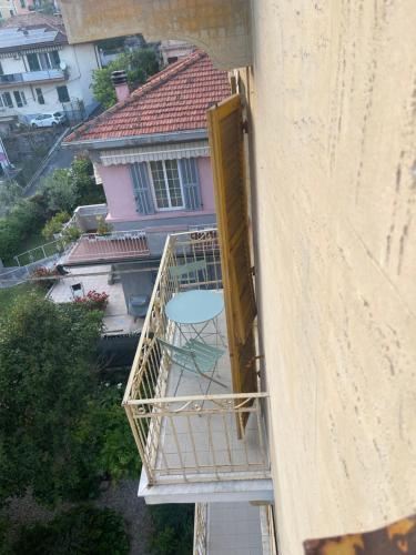 一卧室公寓（带阳台）