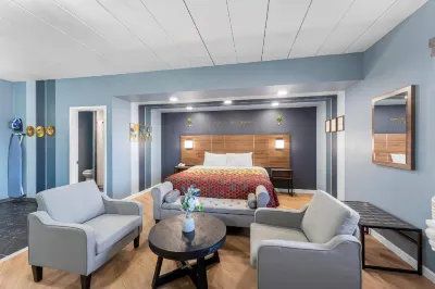 Econo Lodge Cranston - Providence Hotels in 