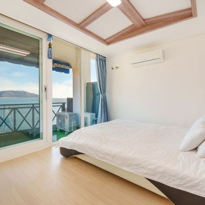 베이직 룸, 1 침실((201, 오션 뷰))(rigoletto) 남해 오페라하우스 펜션 쿠폰