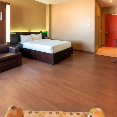 Adapted Room, 1 Queen and 1 Queen Murphy Bed Hotel Must Promo Code