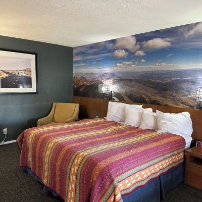King Room - Accessible - Non-Smoking Bryce Canyon Resort Promo Code