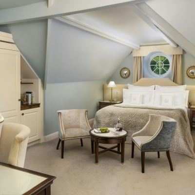 Cosy Room Grantley Hall Promo Code
