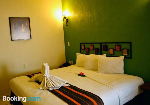 Hotel Aldama特大床房