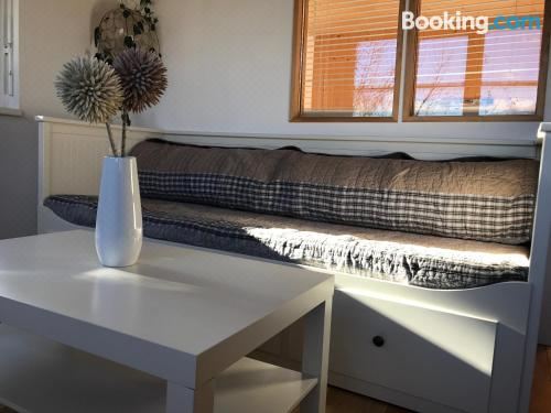 带阳台的两卧室公寓