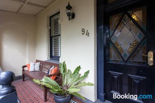 94 Highett - 5 Bedroom, 3 Car Parks - Luxury House Five-Bedroom House