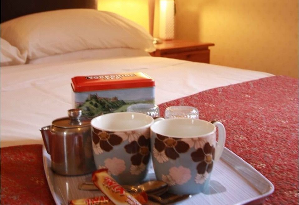 Murray House Single Room (Budget-Ensuite with Shower-Budget)