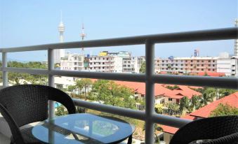 View Talay 2A 5th Floor Studio Apartment with European Style Kitchen