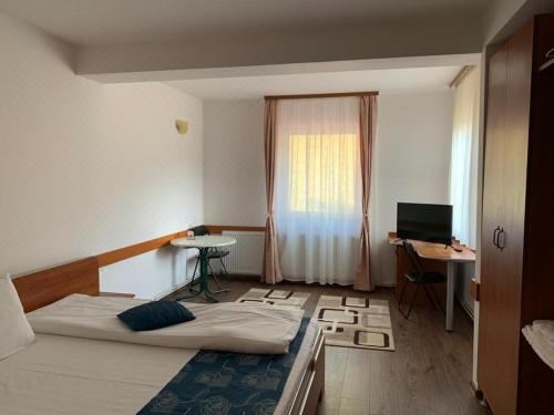 两卧室套房 - 带阳台