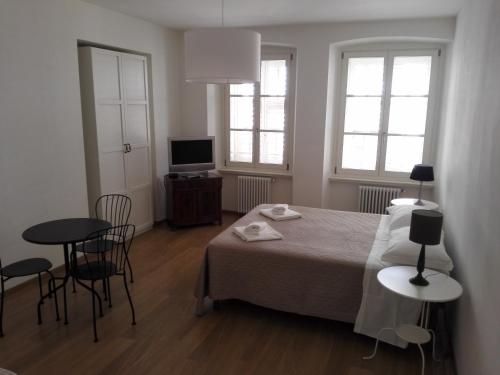 带私人外部浴室的四人房