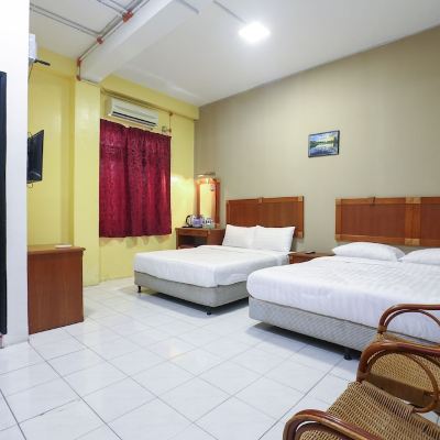 Suite Keluarga Kupon OYO 89931 Aqamar Raxxiz Inn 1