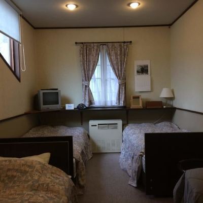 Triple Room with Extra Bed, Shared Bathroom and Toilet, 201 for Family and Group