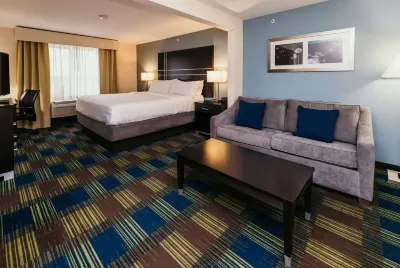 La Quinta Inn & Suites by Wyndham Ankeny IA / Des Moines IA 2402 SE Tones Dr., Ankeny, Io Hotel a 