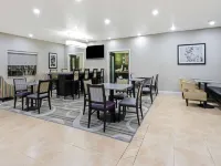 La Quinta Inn & Suites by Wyndham Ada Hotels in Ada