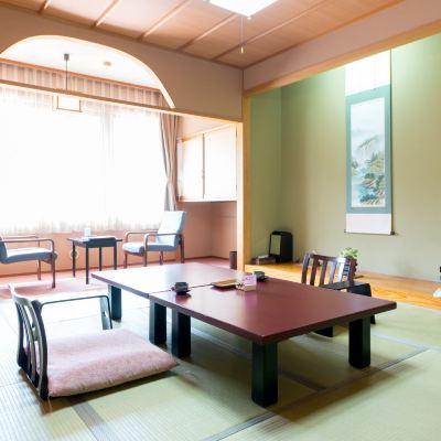 [New Building] 10 Tatami + Wide Veranda / Most Popular [Japanese Room] [Non-Smoking] 中尾山温泉　松仙閣 クーポン