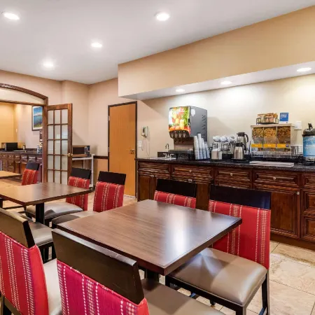 Comfort Inn & Suites Bothell – Seattle North Отели в г. Ботелл