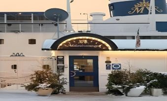 Malardrottningen Yacht Hotel & Restaurant