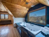 The Haüs Windham - Spacious Suites, Hot Tub, Mountain Views! فنادق في ويندهام