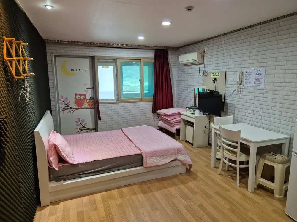 Gyeongsan Byeolgwan Pension - 大邱