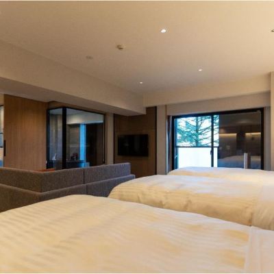 露天風呂付トリプルルーム 禁煙 草津ナウリゾートホテル クーポン