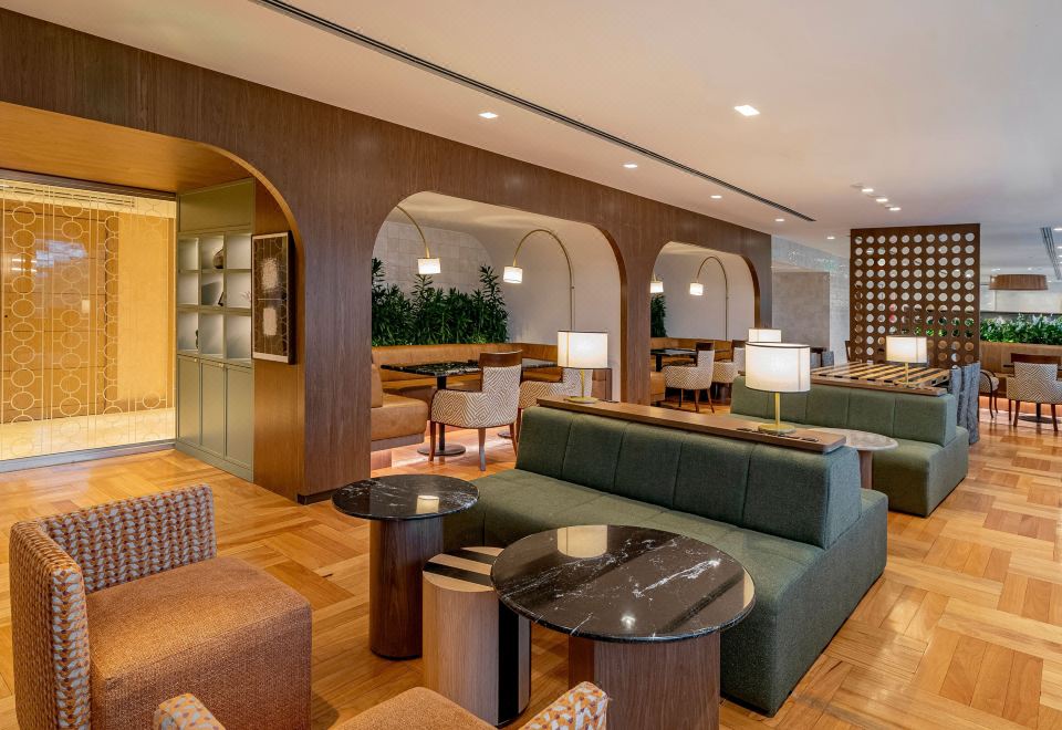 局部海景两张双人床房（可进入俱乐部休息室）