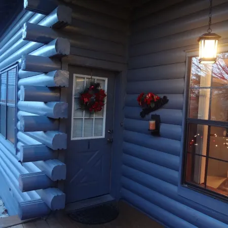 Cozy Ozarks Escape Near Branson ~ Perfect for Couples & Families