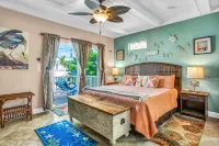 Book Any Day of the Week! Elevator~Tiki Bar~Boat Slip! Moon Deck/Pool~Gulf Front