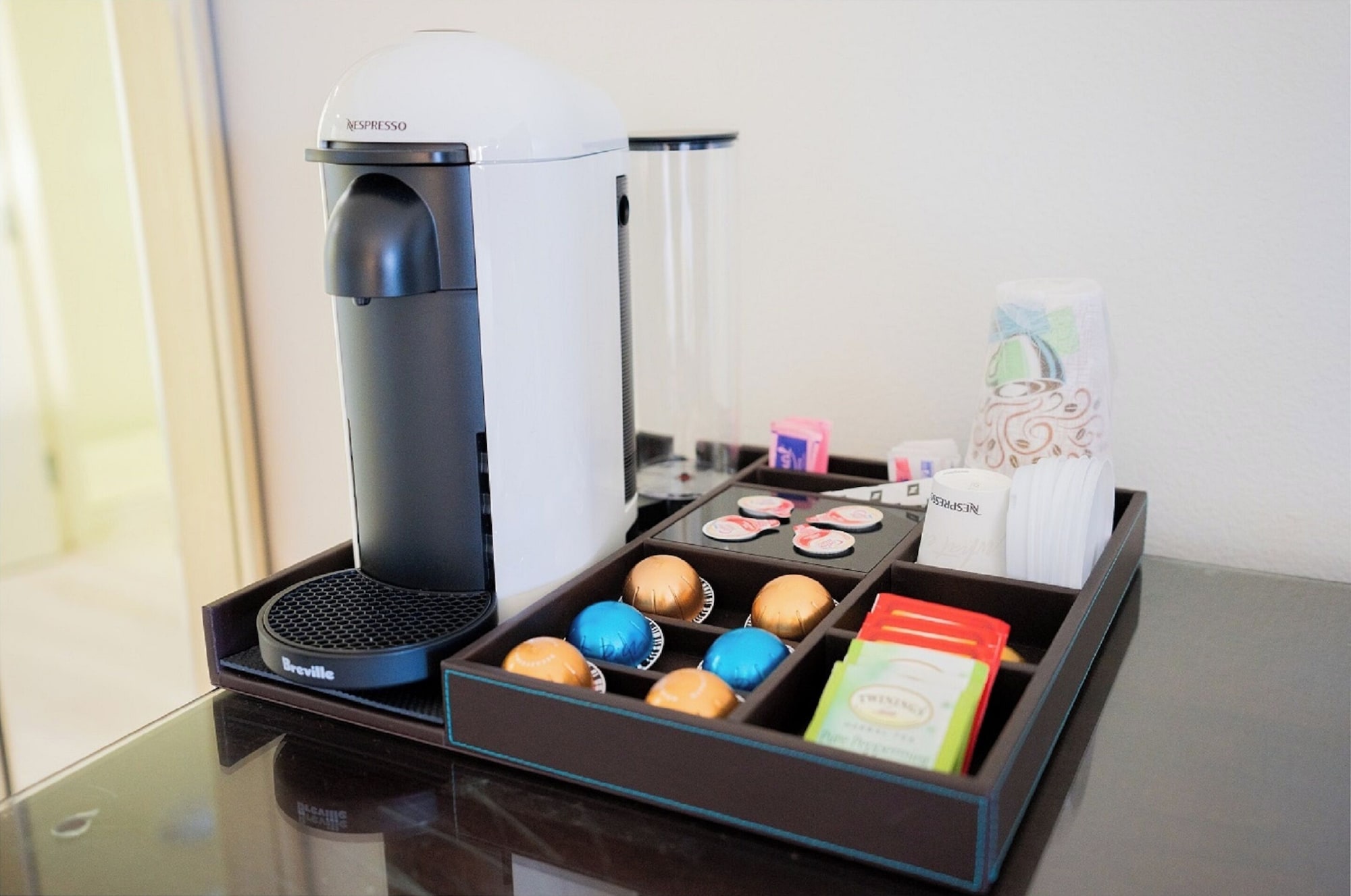 标准庭院景观房，特大床（标准特大床房）