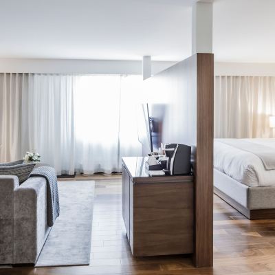 King Studio Suite With City View The James Hotel Promo Code