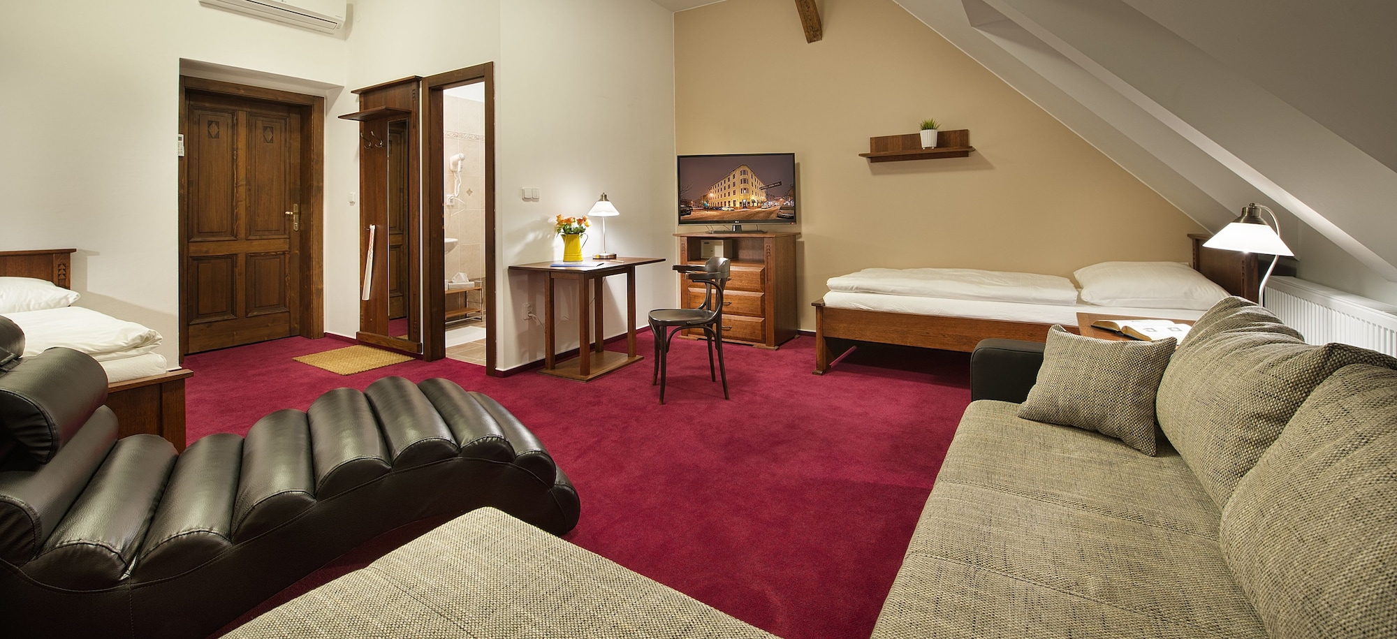 小型城景房，带浴缸