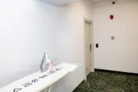 Agora' Boutique