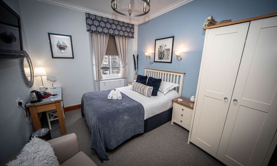 双人房（连通浴室）