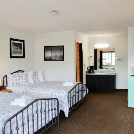 Chalet Inn
