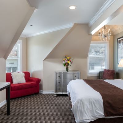 Marilyn Monroe Suite Glenmore Plaza Hotel Promo Code