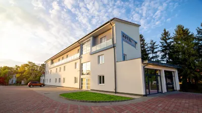 Hotel Szeghalom Hotele w: 