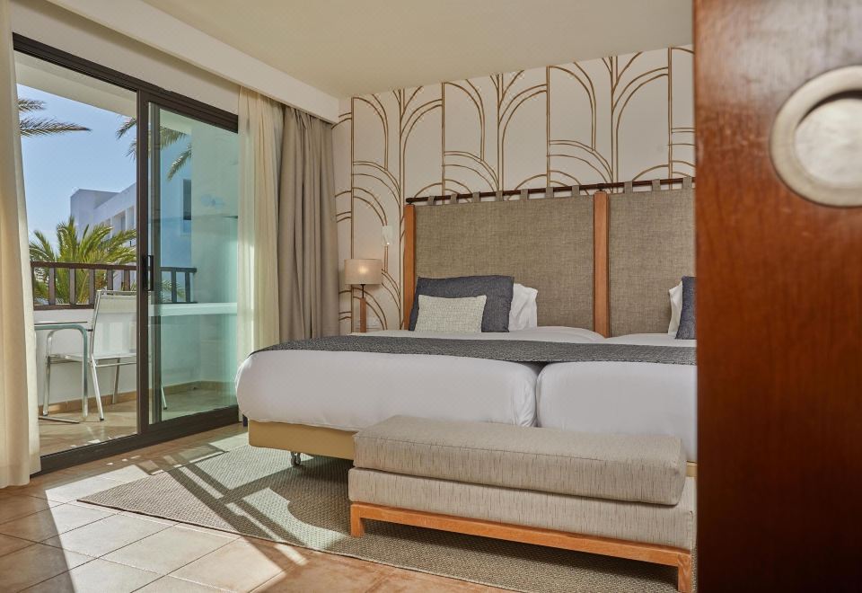 尊享俱樂部小型套房， 露臺， 海景