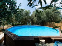 Rose Hotels in Civezza