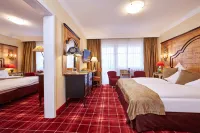 Romantik Alpenhotel Waxenstein Отели в г. 