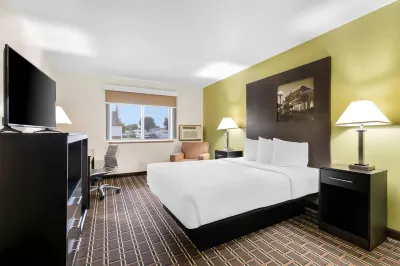 Super 8 by Wyndham la Crosse Hotels in 