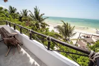 Hau Holbox, Oceanfront Boutique Hotel