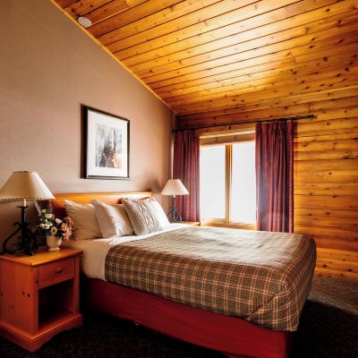 Cedar Lodge Suite-2 Queen Bedroom, 1 Queen In Loft, Sofa Bed In Living Miette Mountain Cabins Promo Code