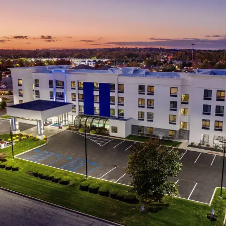 Holiday Inn Express FISHKILL-MID HUDSON VALLEY by IHG Отели в г. Фишкилл