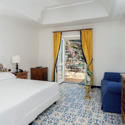 Corner Suite with Sea View Hotel Posa Posa Promo Code