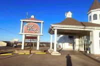 Osage Village Inn Near Lake Ozarks US 54 Hotels in 