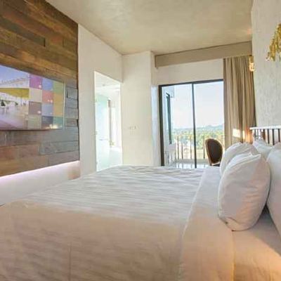 Jacuzzi Riverfront Room Natee the Riverfront Hotel Kanchanaburi Promo Code