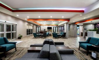 La Quinta Inn & Suites by Wyndham Pittsburg