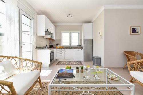 Penthouse Daniela in Puerto Mogan IX Two-Bedroom Apartment