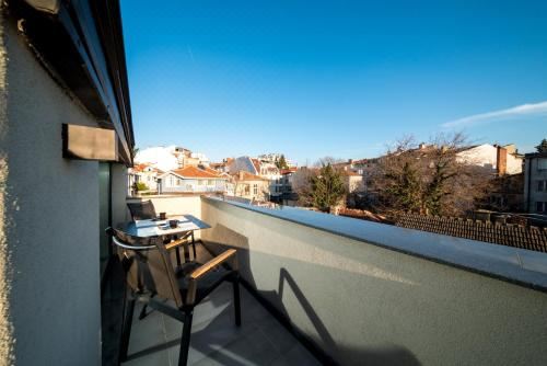 带露台的四人间