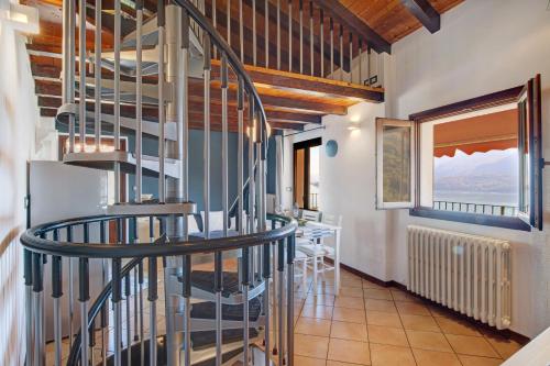 高级一卧室带阳台公寓