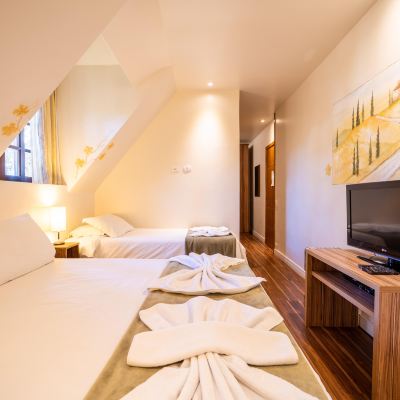 Deluxe Triple Apartment Pousada La Toscana Promo Code